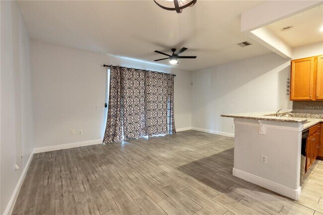 Building Photo - 4631 69th Pl N