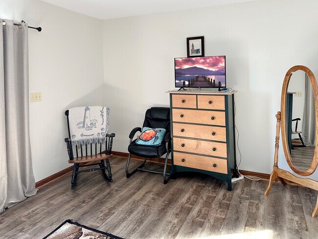 Building Photo - 7214 FIDDLER Ln