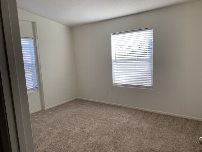 Building Photo - 201 S Greenfield Rd