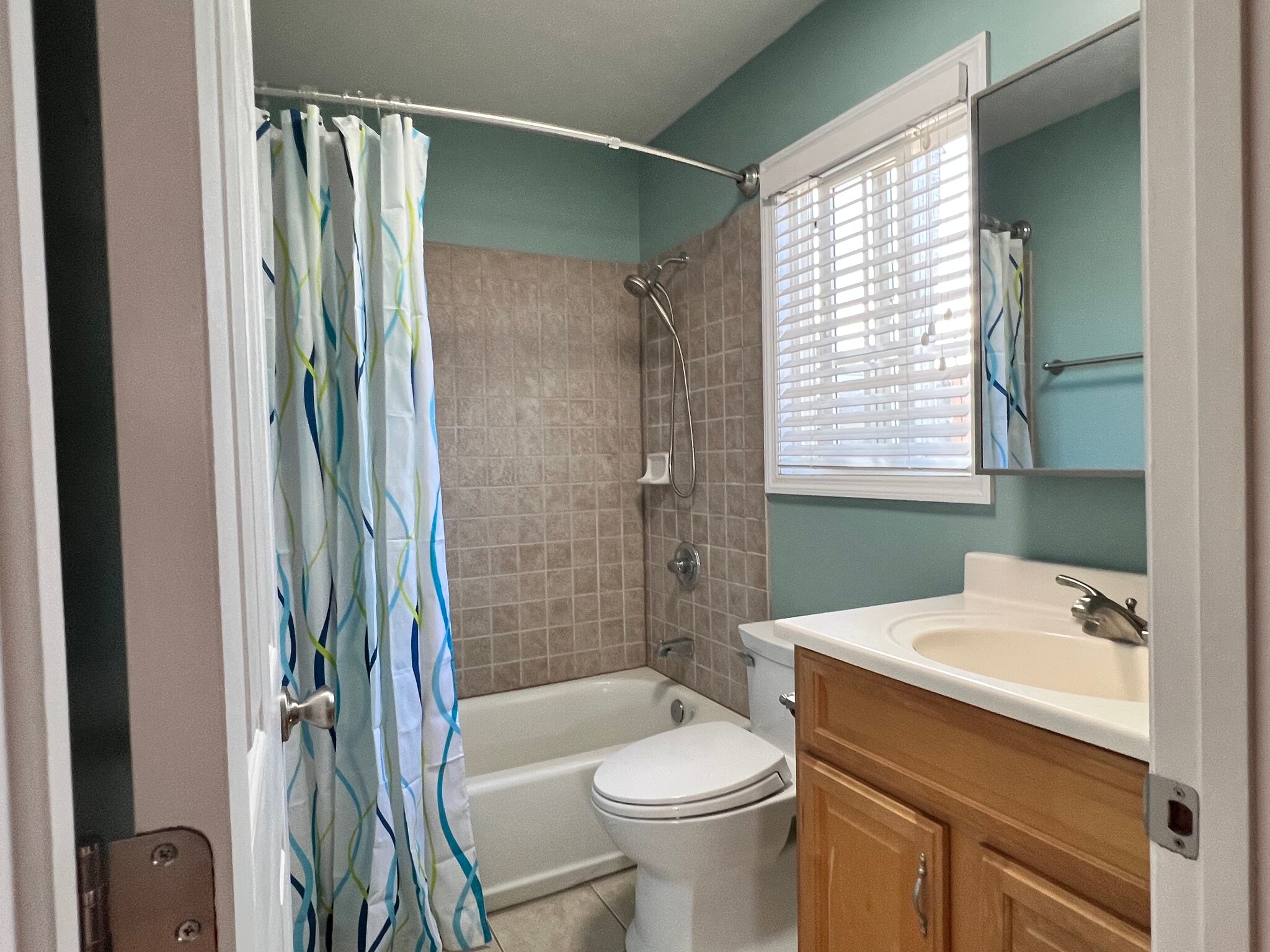 Building Photo - 527 Paopua Pl