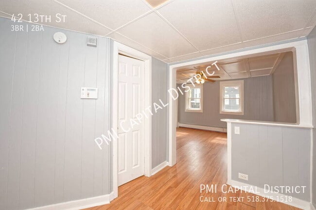 Building Photo - 42 13th St