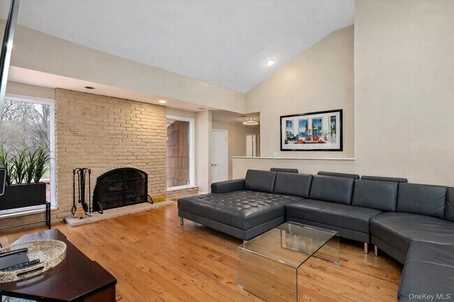 Building Photo - 38 Arista Dr