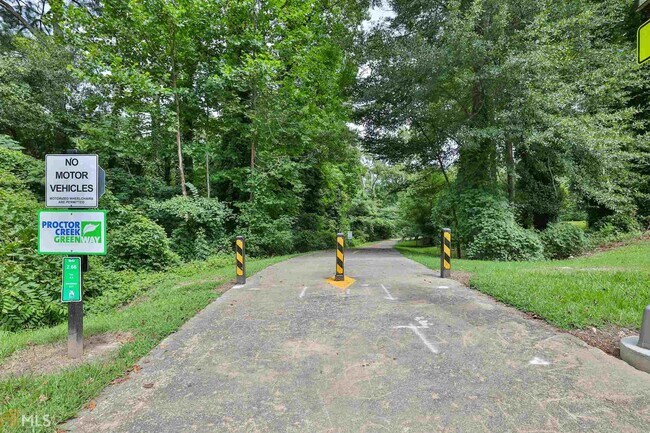 Building Photo - 1026 Sims Ave NW