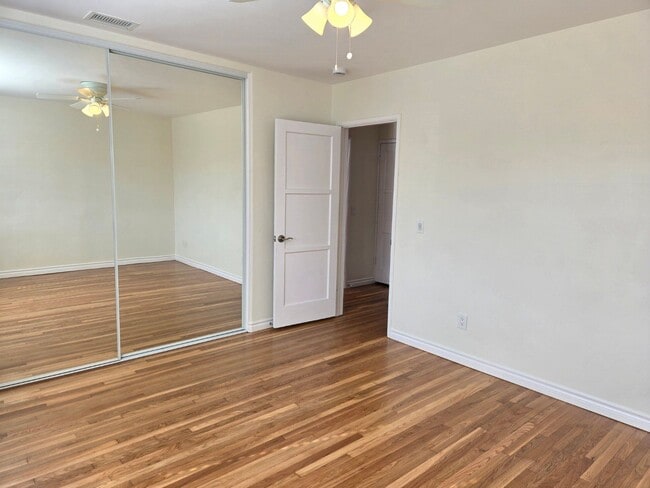 Building Photo - 4 BR / 2 BA near SDSU available immediately or this summer.