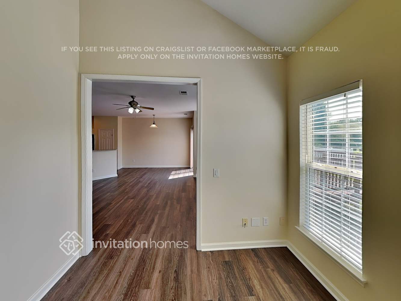 Building Photo - 2019 Southridge Dr
