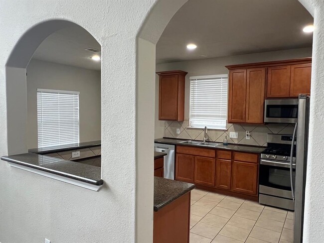 Building Photo - 3821 Armand Dr