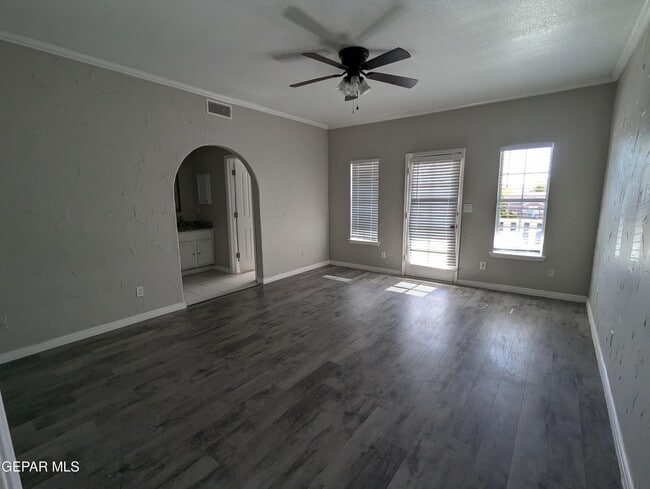 Building Photo - 636 Paseo De Flor Cir
