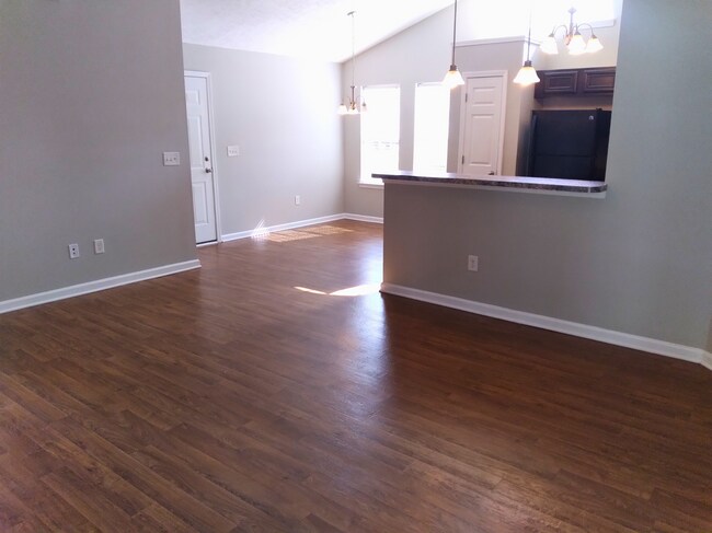 Building Photo - Available Soon - Three-Bedroom, Two-Bath, Pet Friendly Home at Woodland Park in Murrells Inlet!