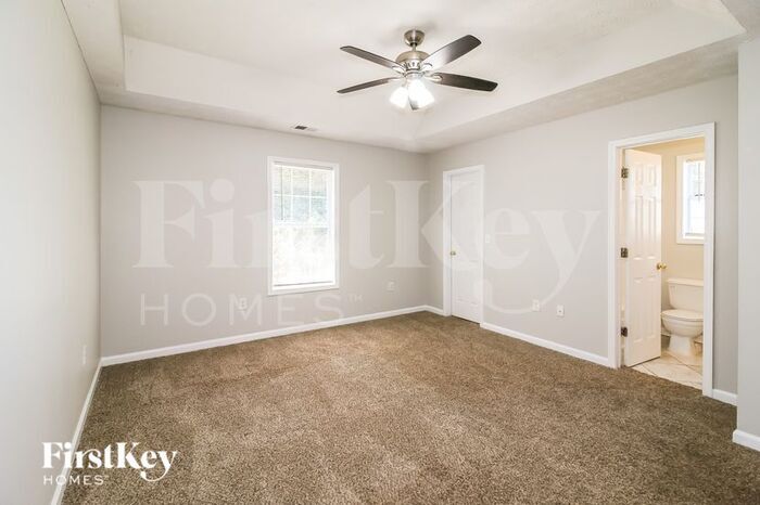 Building Photo - 40 Meeler Dr