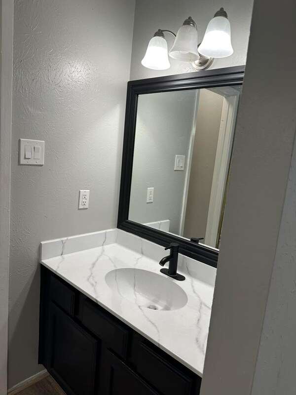 Building Photo - 1712 Harrison Ct