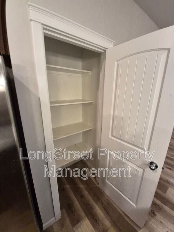 Building Photo - 7278 SE Ronelle Ct