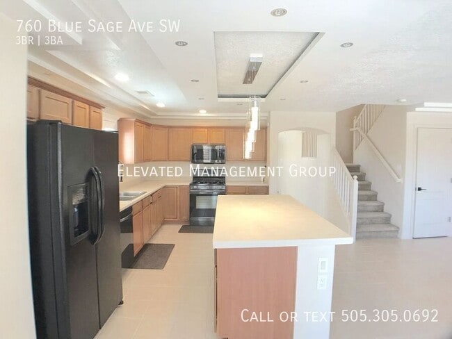 Building Photo - 760 Blue Sage Ave SW