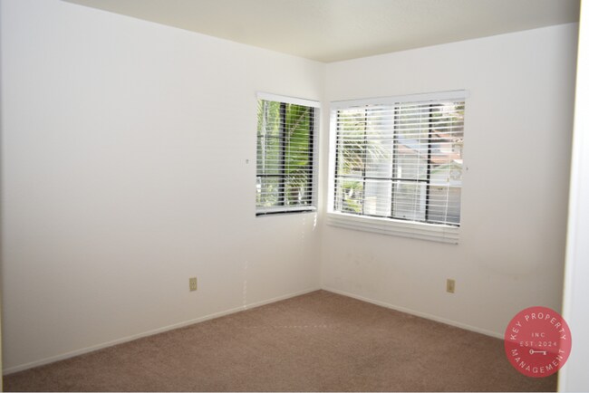 Building Photo - For Rent – Spacious 3 Bedroom, 2.5 Bath Ho...
