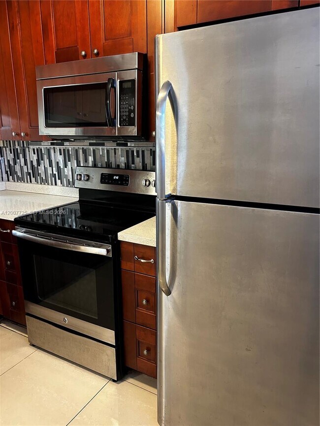 Building Photo - 713 NW 103rd Terrace