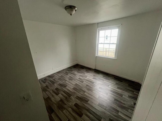 Building Photo - 195 Campbell Park