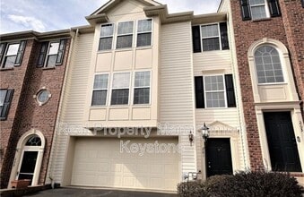 Building Photo - 261 Corey Dr