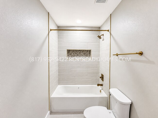 Building Photo - 4919 Dickens Rd