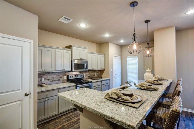 Building Photo - 3445 Antelope Ln