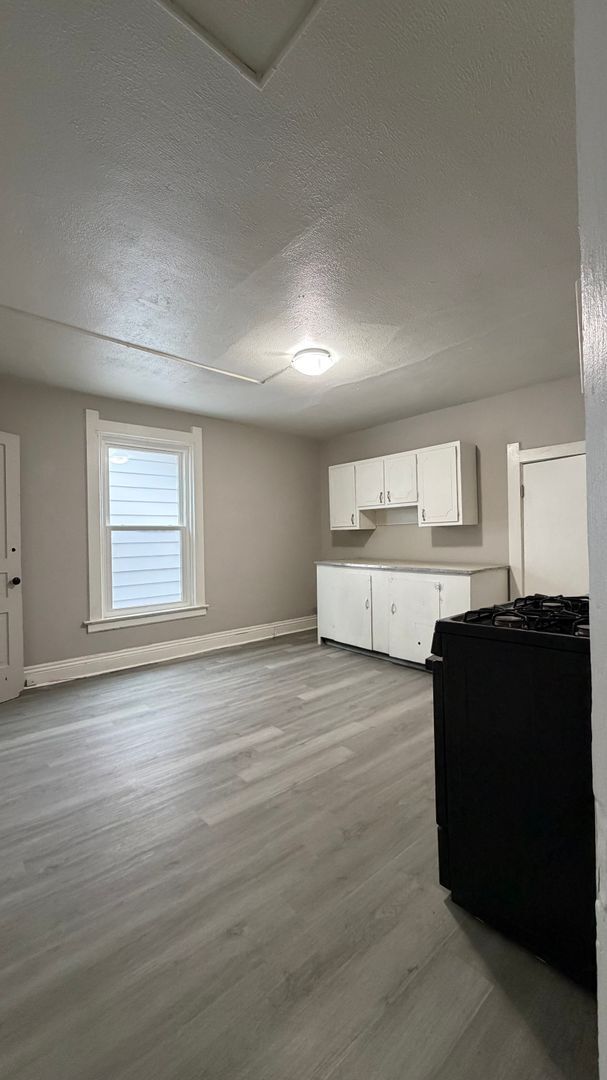 Building Photo - UT417