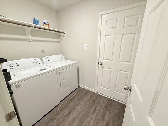 Building Photo - 27233 Crevalle Jack Ln