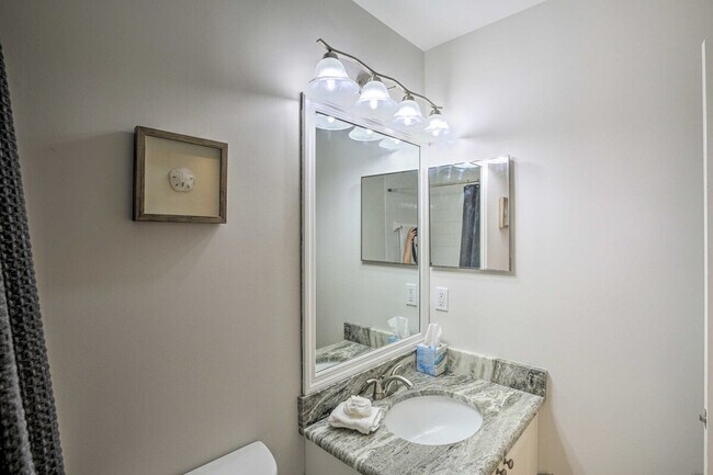 Building Photo - 10280 Crepe Jasmine Ln