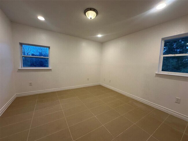 Building Photo - 10412 Ehlers Rd