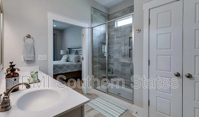 Building Photo - 607 Torridon Ln