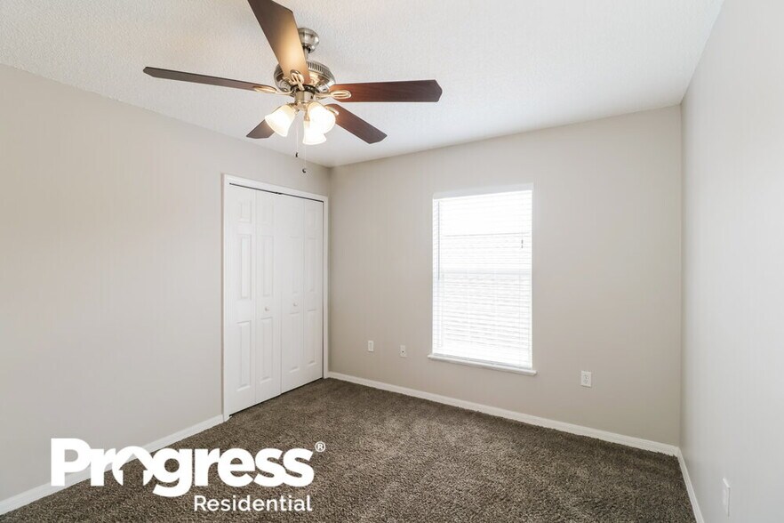 Building Photo - 30249 Birdhouse Dr