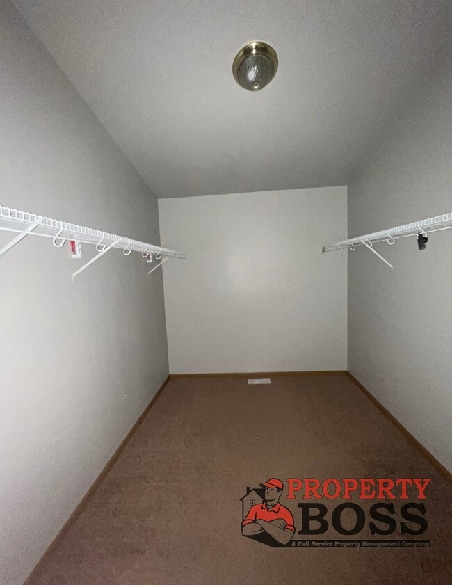 Building Photo - 3023 W 63rd Ln