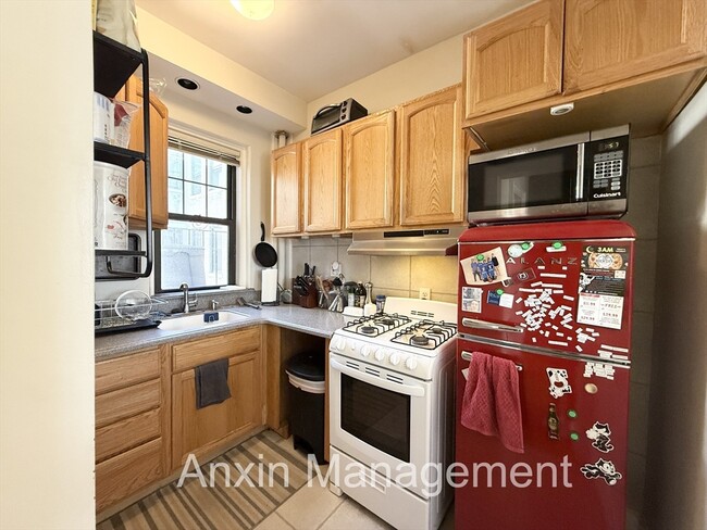 Building Photo - 311 Allston St
