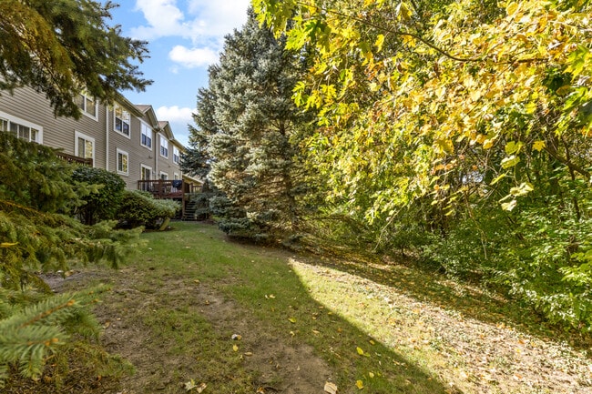 Building Photo - 2260 Hudson Cir