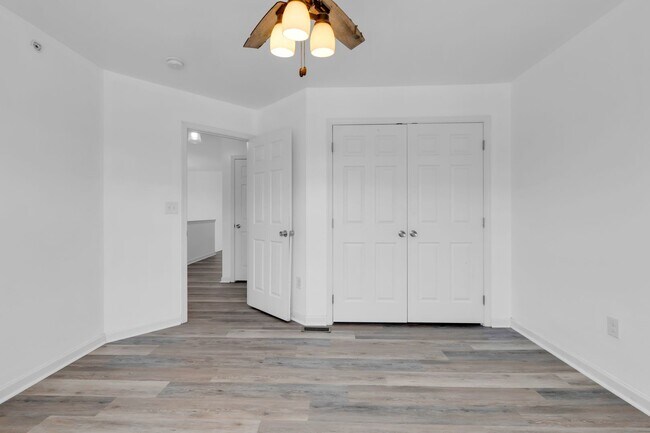 Building Photo - 245 Snapdragon Way