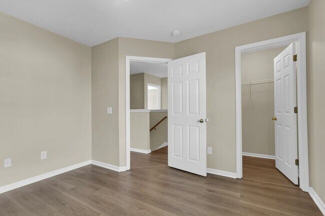 Building Photo - 3022 Crusades St