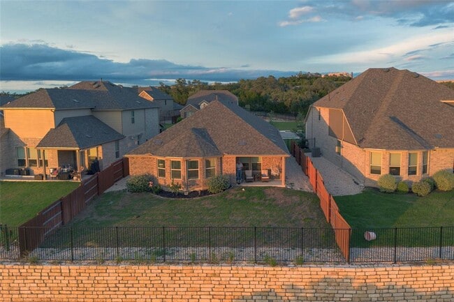 Building Photo - 6808 Cliff Rose Dr