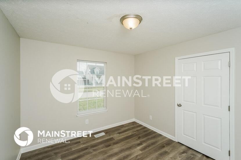 Building Photo - 651 Oak Grove Blvd
