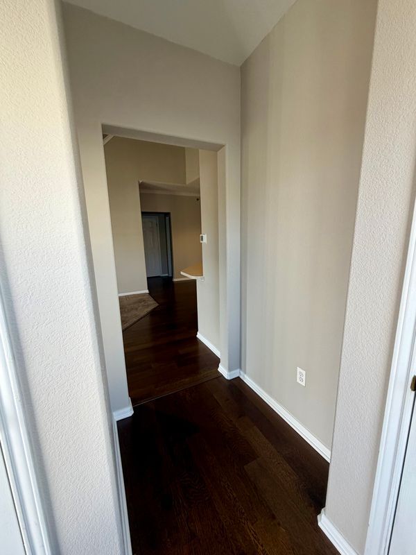 Building Photo - 6013 Castlegate Dr W