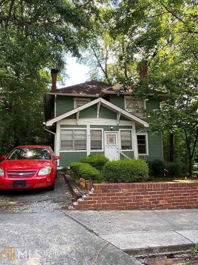 Building Photo - 742 Charles Allen Dr NE