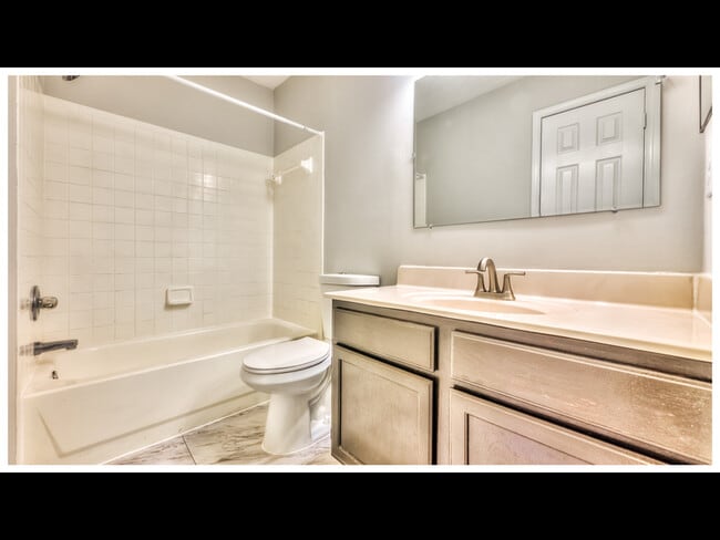 Building Photo - 1429 Nestlewood Ct