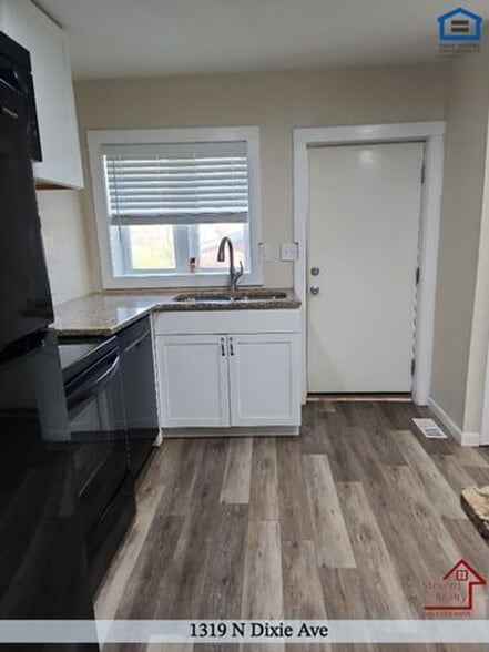 Building Photo - 1319 N Dixie Ave