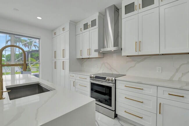 Building Photo - 10872 Tamoron Ln