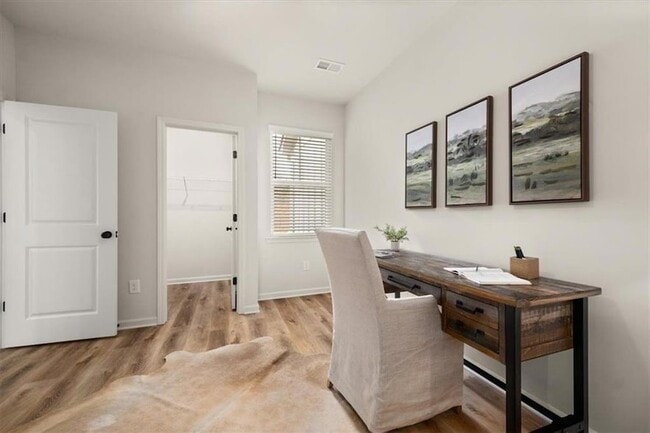 Building Photo - 299 Summit Dr W