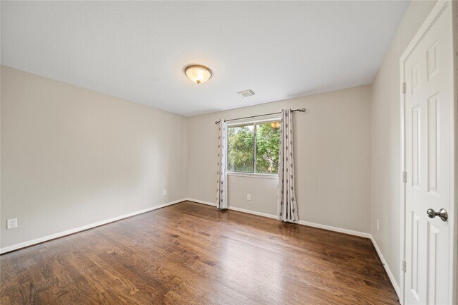 Building Photo - 18502 Eden Trails Ln