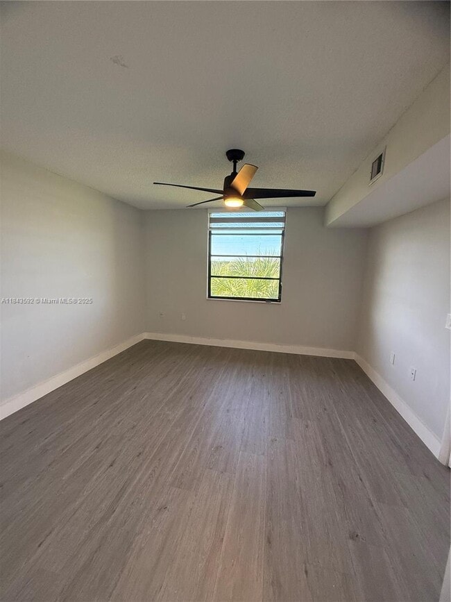 Building Photo - 1508 Whitehall Dr