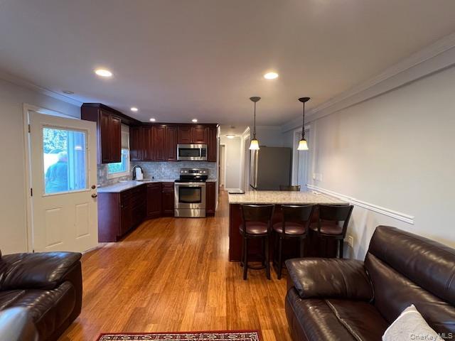 Building Photo - 570 S 14th St