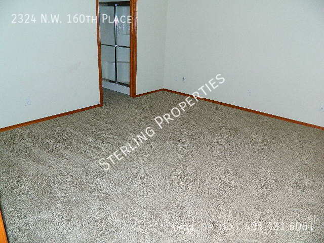 Building Photo - 2324 NW 160th Pl