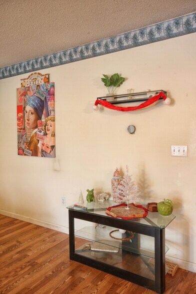 Building Photo - 67 Maryland Rd