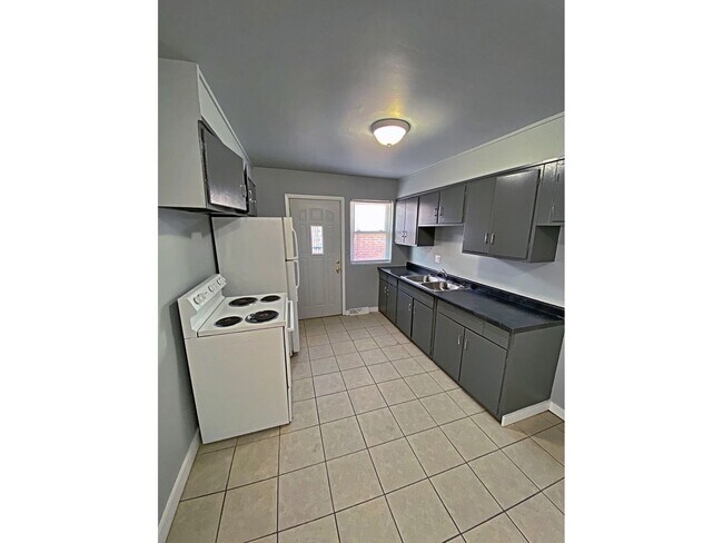 Building Photo - Boyd Street 4836-4838