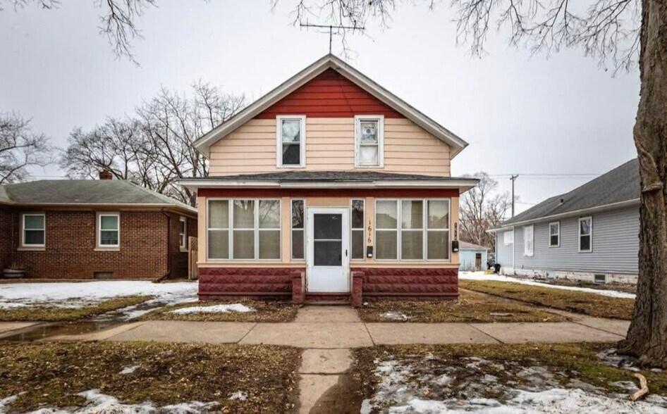 Building Photo - 1614 Prospect St