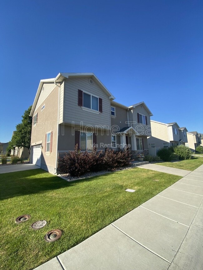 Building Photo - 972 Stonehaven Dr