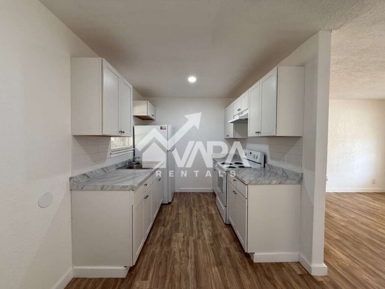 Building Photo - 7831 Gallop Dr